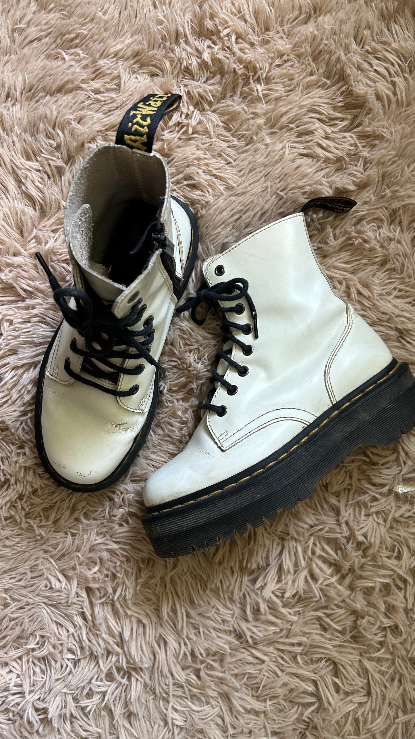 Botas blanca DR MARTENS