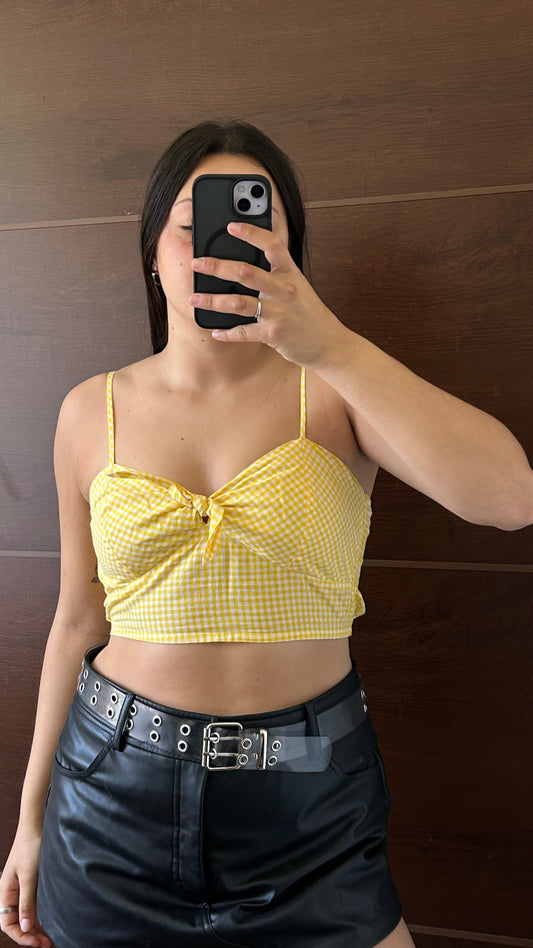 top STRADIVARIUS a cuadros amarillo