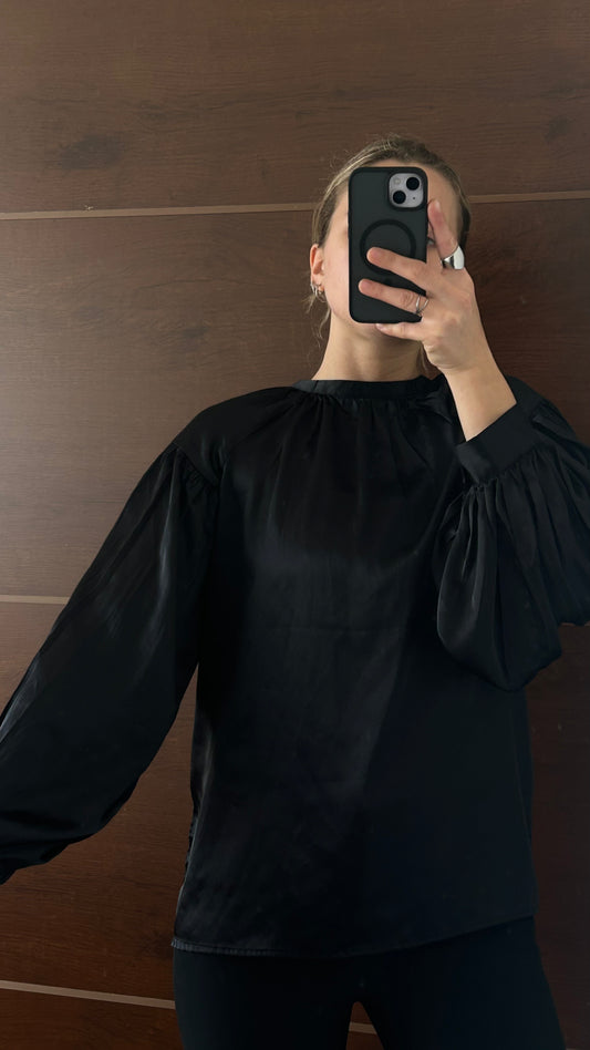 Blusa LOLITA negra ancha